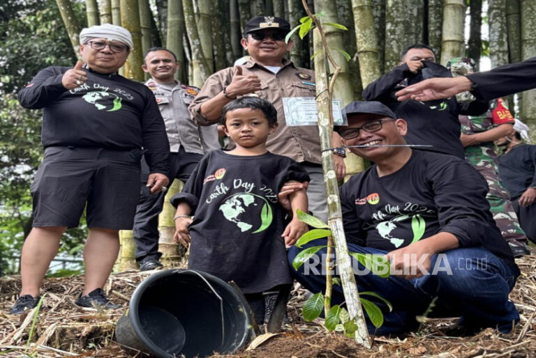 Yayasan Paseban Serukan Aksi Tanam Pohon Nasional