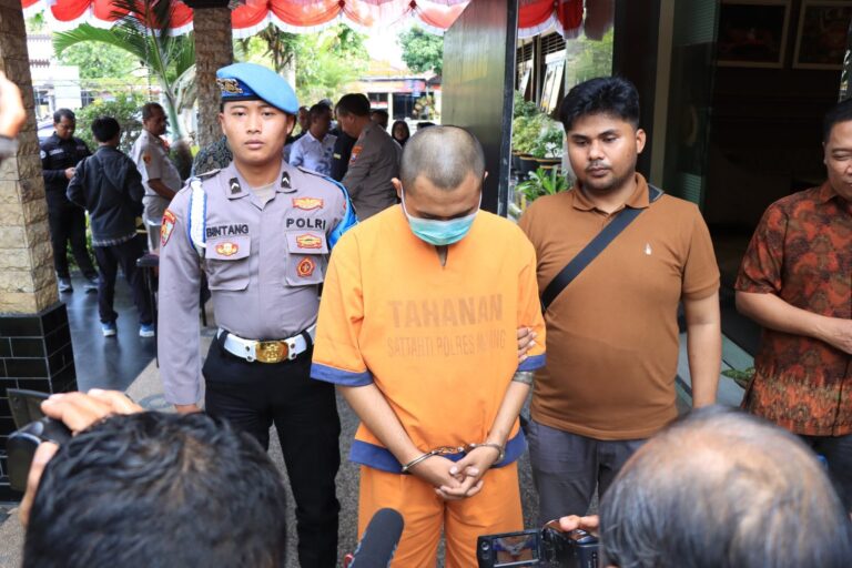 Pencuri Mobil Expander Kabur ke Pandaan: Kejadian Terbaru