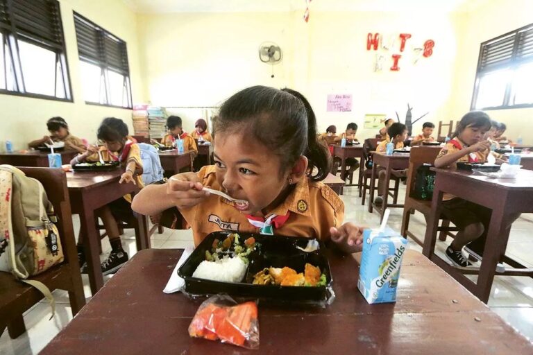 Alasan Perlunya Peningkatan Standar Menu oleh Dian Sandi PSI